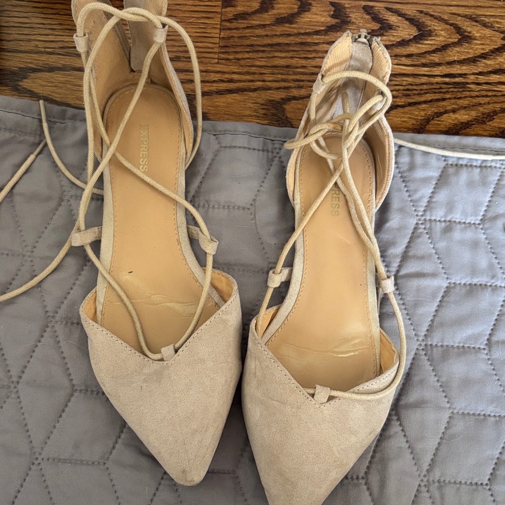 Express Women's Beige Lace-Up Flats